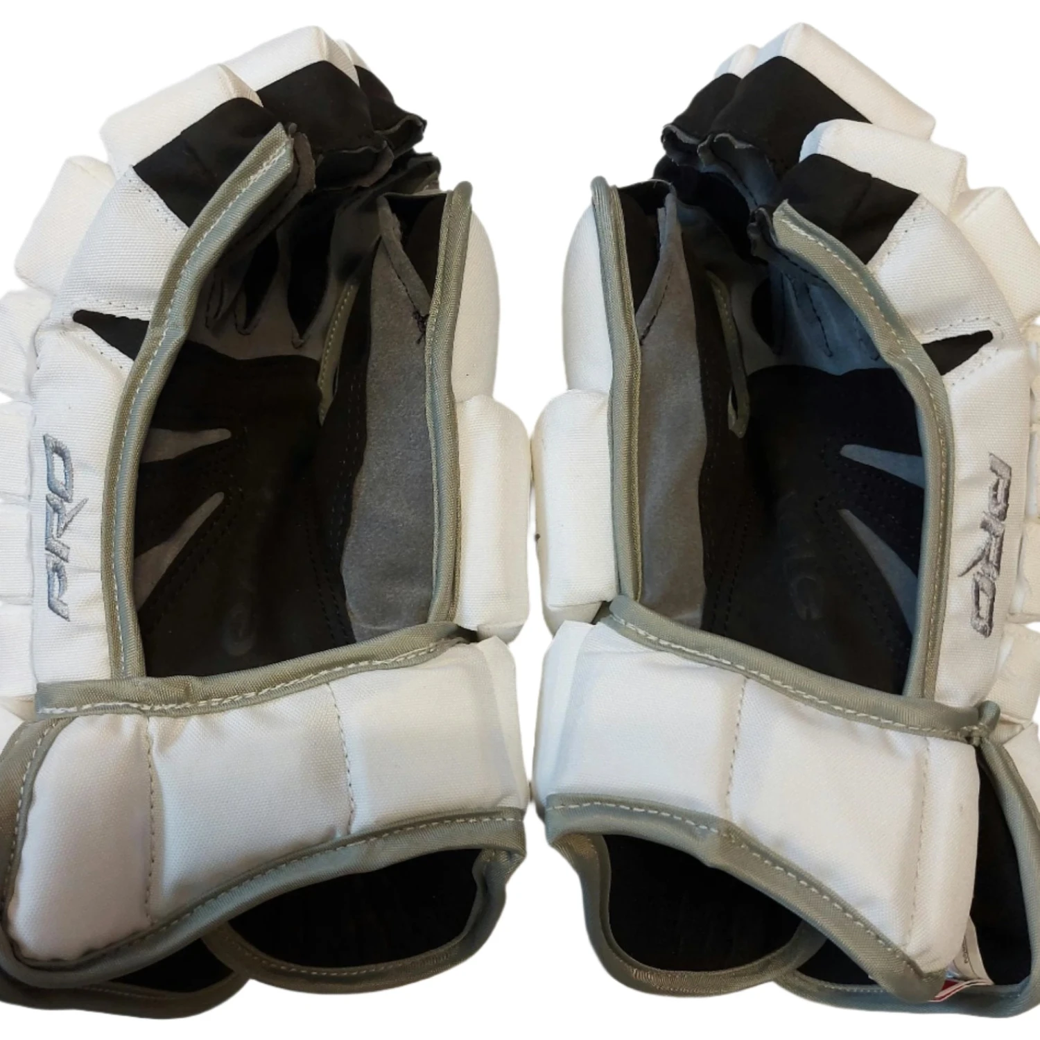 Eagle Custom Aero White & Silver Gloves - Senior - Image 3
